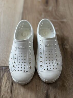 Native Kids Jefferson Slip On in White